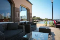 Logis Hôtel Saint Guirec Et de La Plage Hotels in Perros-Guirec