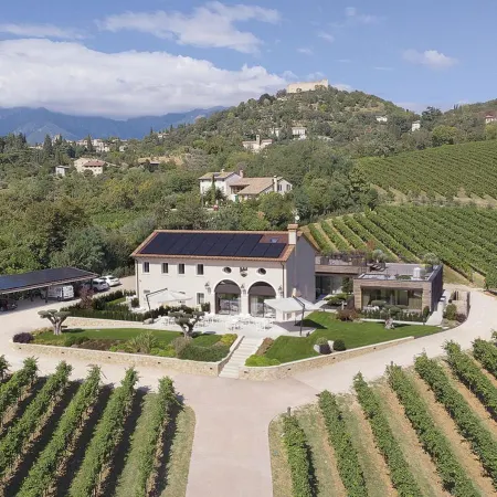 Progress Country & Wine House