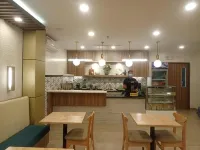 Primeluxe Hotel - breakfast