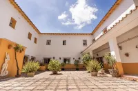 Albergue Inturjoven Marbella Hotels in Tolox