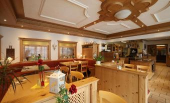 Hotel-Gasthof Hirschen