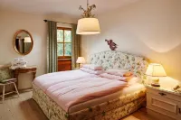 Landsitz Römerhof - Hotel Apartments Hotels in Kitzbuhel