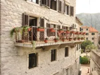 UNA 公寓酒店 科托爾酒店