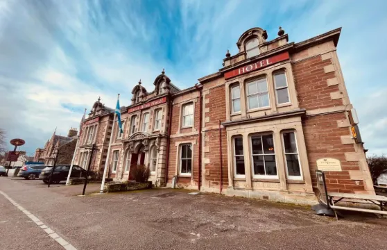 拉瓦特紋章酒店