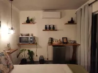 Bono Luxury Guesthouse โรงแรมในรูสเตนเบิร์ค