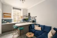 Vibrant Leith Flat - Condos