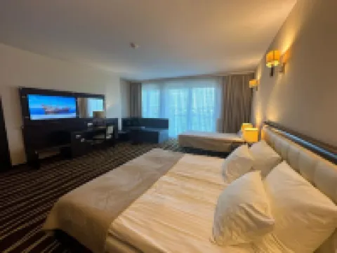 格丁尼亞法爾圖姆商務飯店 格丁尼亞住宿飯店