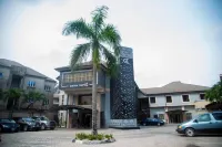 Golden Tulip Garden City Hotel - Rivotel Các khách sạn ở 