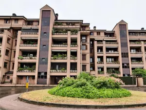 Parcheggio Privato - Appartamento a Milano