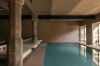 Hotel Elephant - Pools