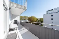 Lit Living: Luxus - Box Spring - Parking - Terrace