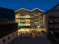 Posthotel Lamm Hotels in Sterzing
