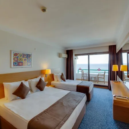 Hotel Grand Efe