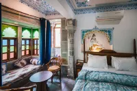 Lassi Guest House