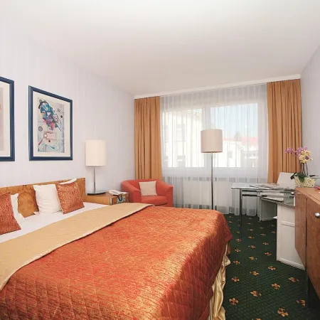 Alexa Hotel