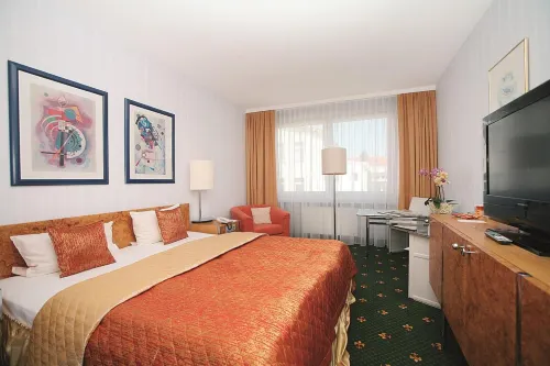 Alexa Hotel - 3-Star