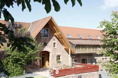 Hotel Gut Hühnerhof Отели рядом с достопримечательностью «Schlossmuseum - Schloss Budingen»