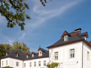 Pałac Pakoszów Schlosshotel Wernersdorf
