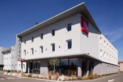 Ibis Clermont Ferrand Nord Riom Hotels near Notre Dame des Sources