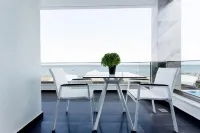 Crystal Villas & Suites - Sea View