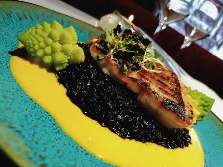 Hotel Wettiner Hof Отели в г. Ошац