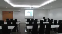 Hotel Astore Suites