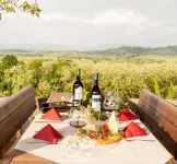 Elliot Osteria e dormire in collina