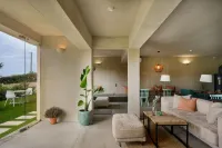 Azenhas do Mar Valley House