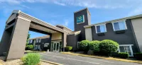 Quality Inn Brunswick Cleveland South Hotels in Brunswick