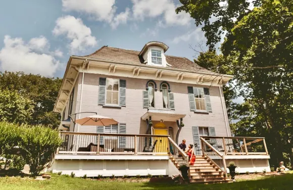 蒙塔古玫瑰客棧