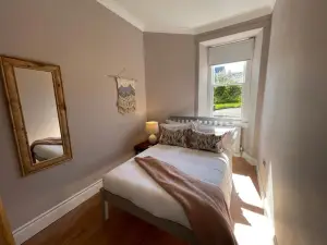 The Old Shop, A Two Bed Flat in Inverkip Village