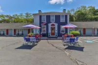 Olde Tavern Motel and Inn - Cape Cod Hôtels à : Wellfleet