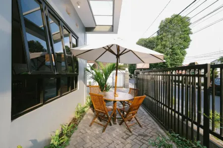 B Syariah Guest House