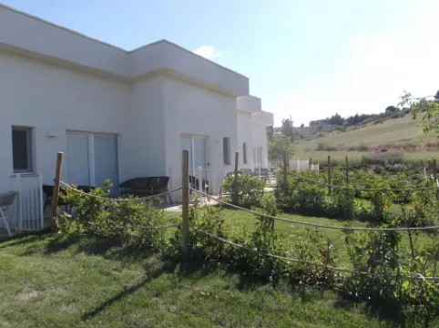 L'Amarena Garden House