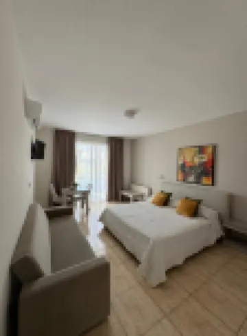 Marianna Hotel Apartments