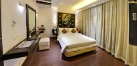 Hotel Gokulam Park - bar