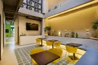 Hotel Attic 33