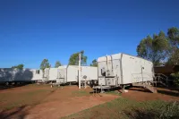 Aaok Karratha Caravan Park - parking