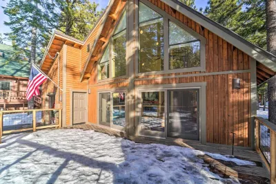 4 Mi to Dtwn Truckee Tahoe Donner Home with Hot Tub Hotels in Truckee
