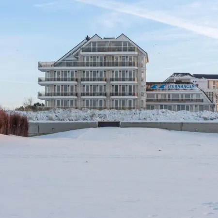 Badhotel Sternhagen Отели в г. Куксхафен