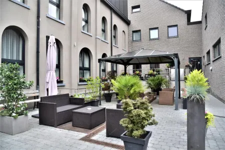 Hotel Saint Daniel Отели рядом с достопримечательностью «Нотр-Дам»