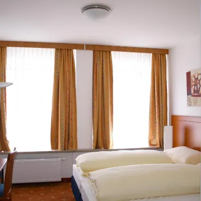 Hotel Evido Salzburg City Center Hotels near Franzis­kanerkirche