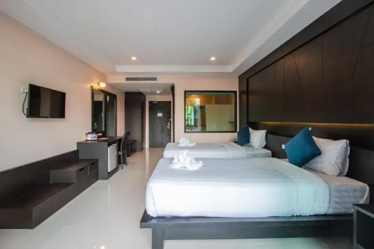 ห้องดีลักซ์เตียงแฝดพร้อมทางเข้าสระว่ายน้ำ