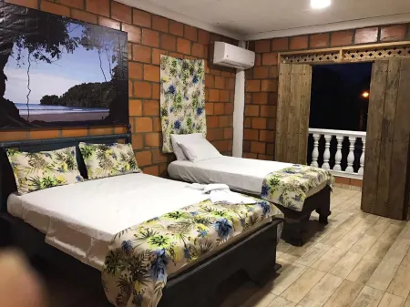 努基阿卡麗酒店