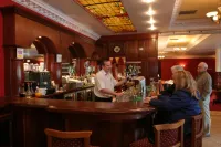 Rhu Glenn Hotel - Bares