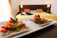 Club Esse Sunbeach Hotels in Catanzaro Lido