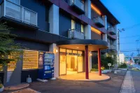 南道後温泉ホテル ていれぎ館 石鎚神社 土小屋遙拝殿周辺のホテル