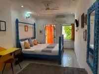 Jaisalmer Hostel Crowd