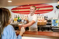 The Surf House - bar
