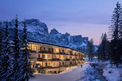 Movi Family Apart-Hotel Hotel in zona Sassongher